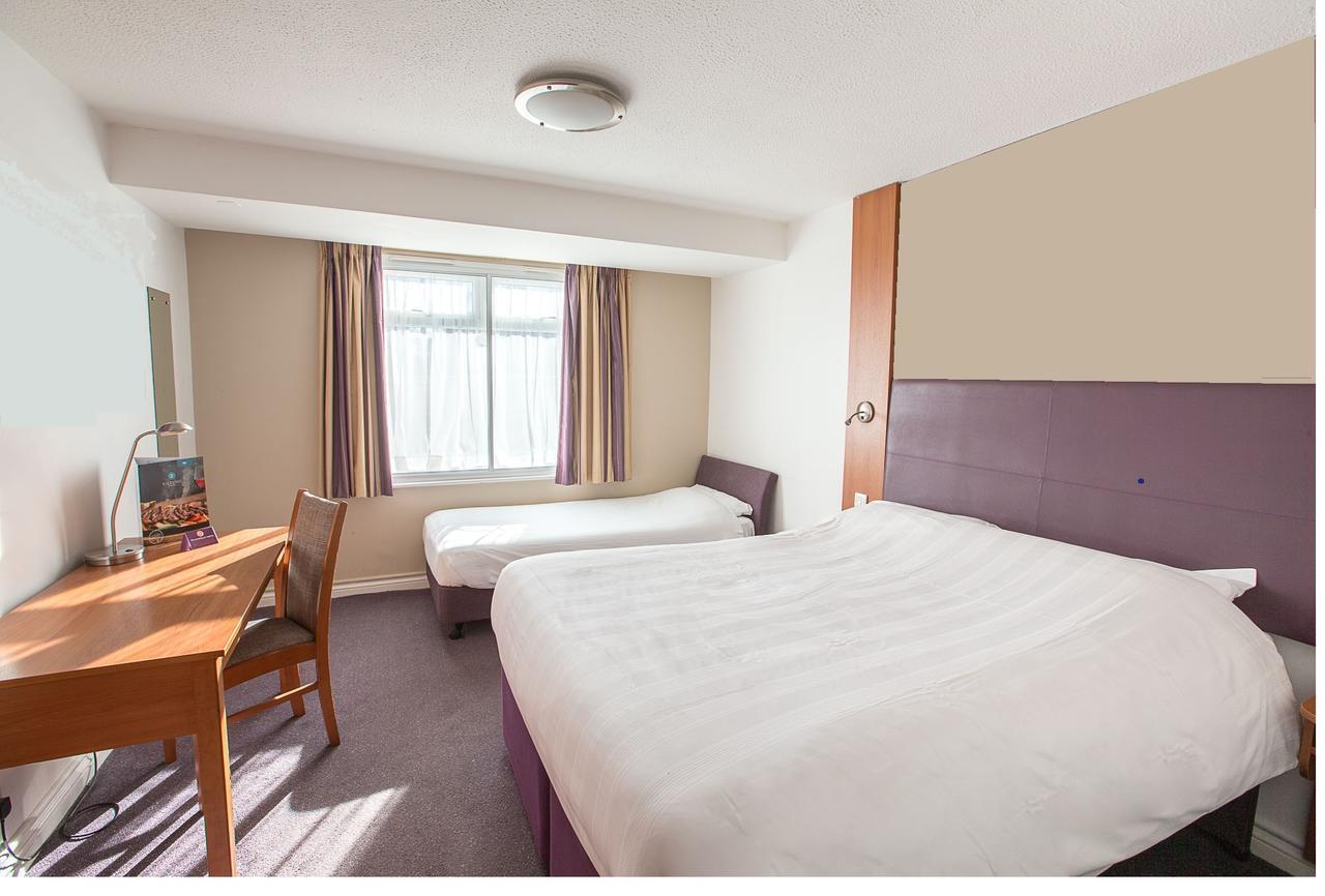 Redwings Lodge Solihull Extérieur photo